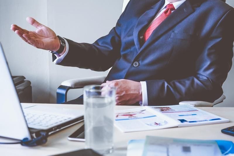 Implementing Salesforce CRM - The role of Senior Executives Implementing Salesforce CRM - The role of Senior Executives